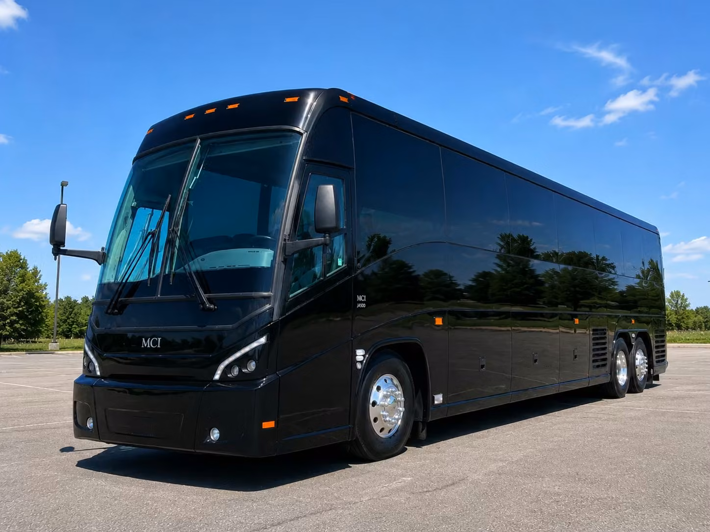 charter a bus to the virginia museum of transportation in roanoke