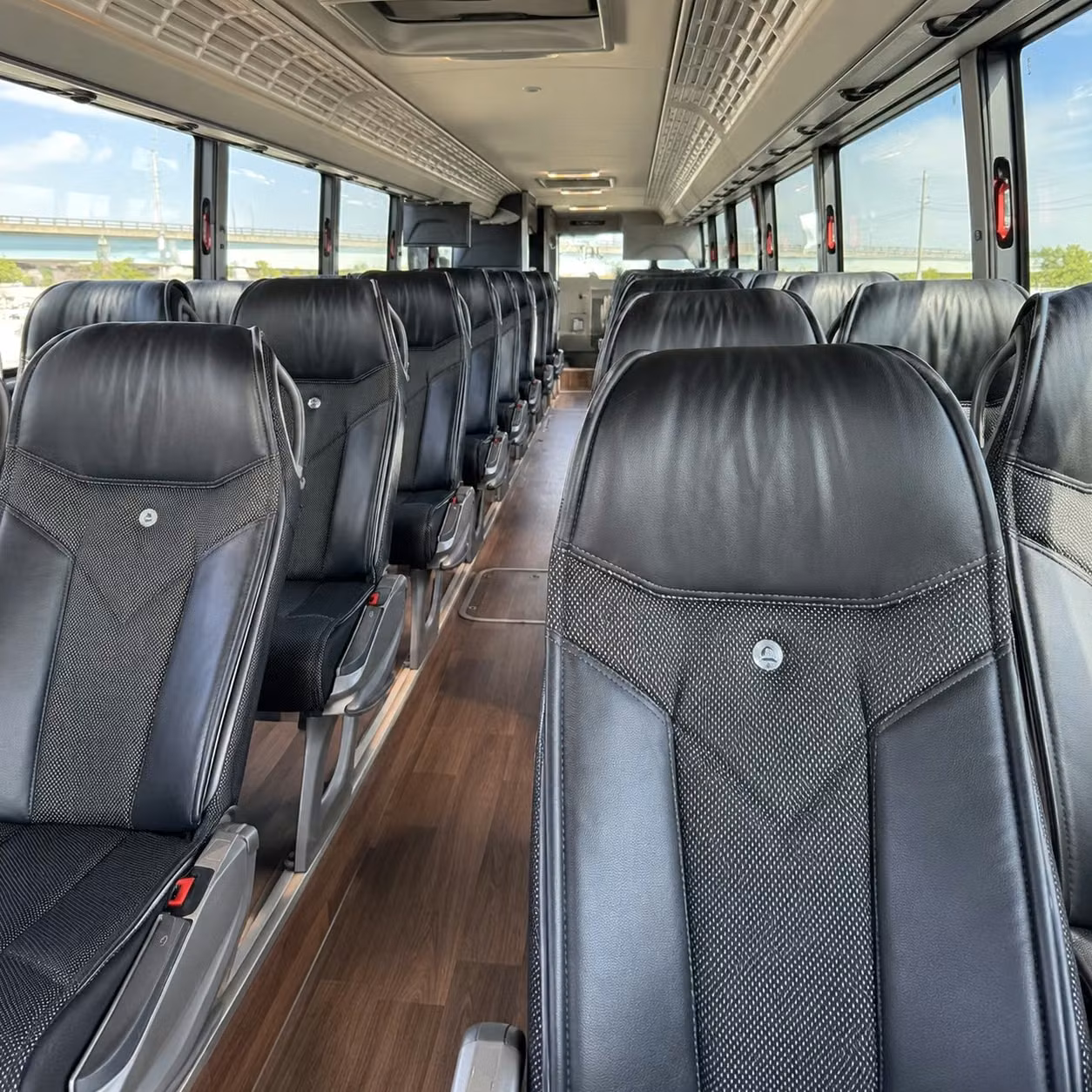 roanoke charter bus rentals