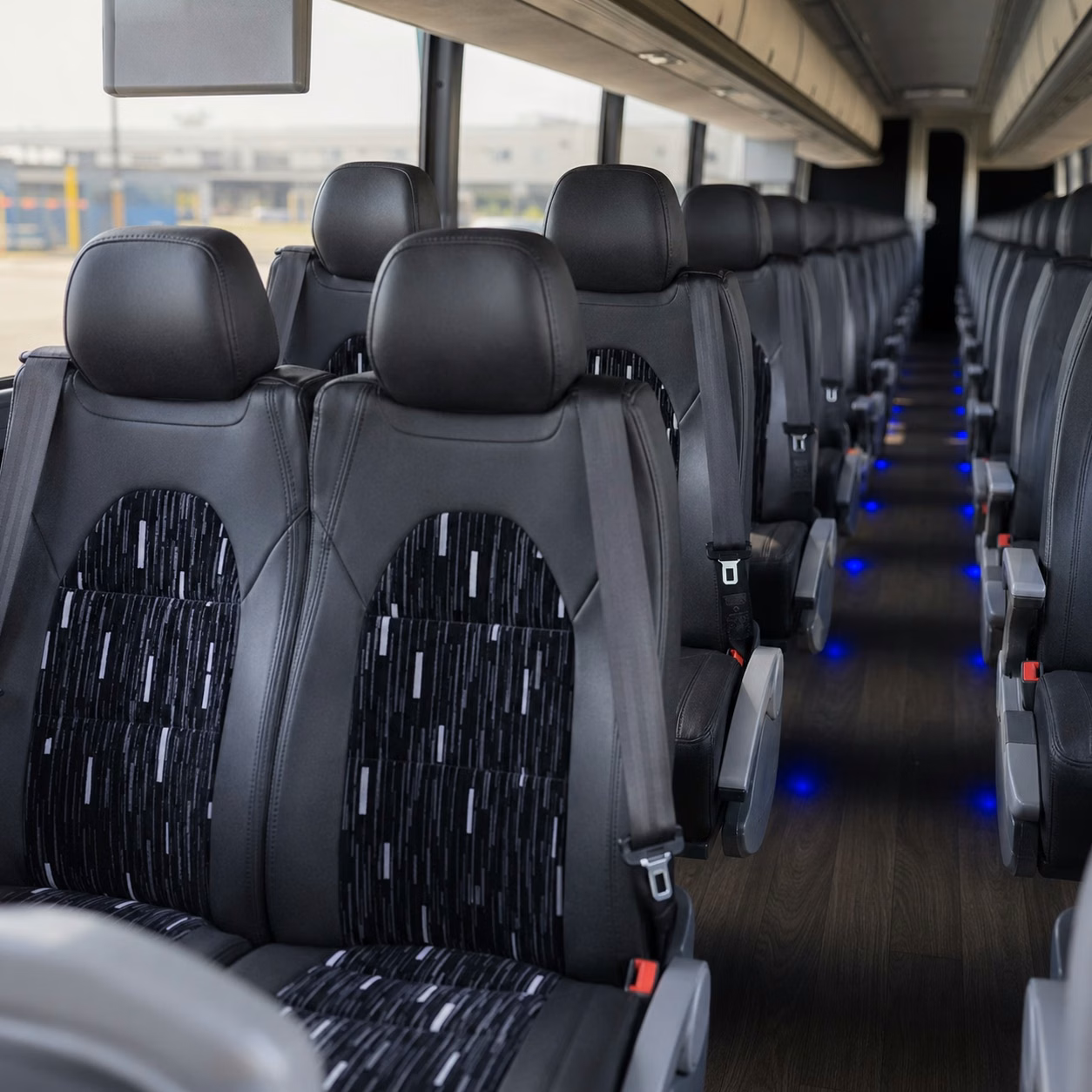 roanoke charter bus