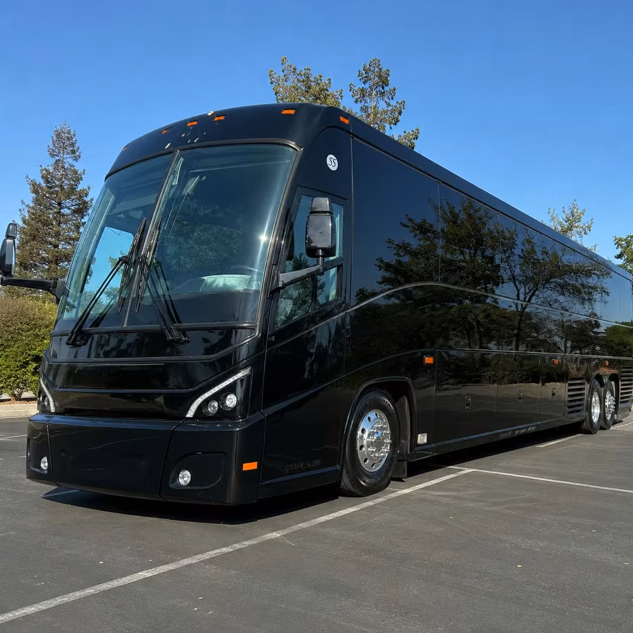 roanoke charter buses